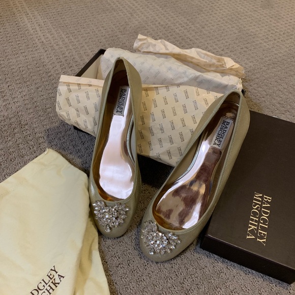 Badgley Mischka Shoes - Badgley Mischka – Bianca Embellished Ballet Flat Badgley Mischka Shoes - Badgley Mischka – Bianca Embellished Ballet Flat